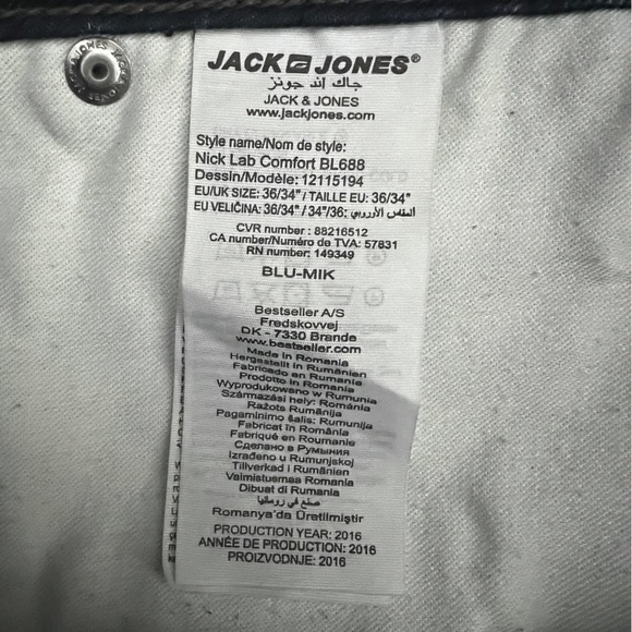 Jack and Jones Nick regular fit black jeans. - Picture 12 of 12